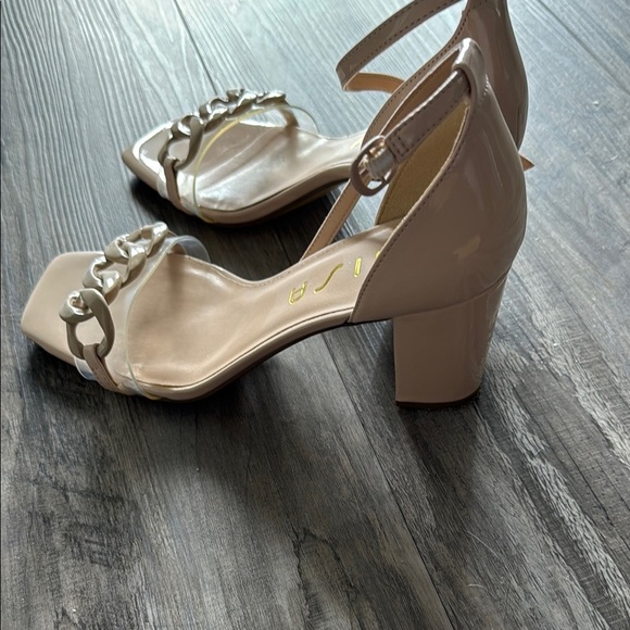 Unisa Cream Heels Elegant High Heel Shoes 7 1/2 - Picture 4 of 7